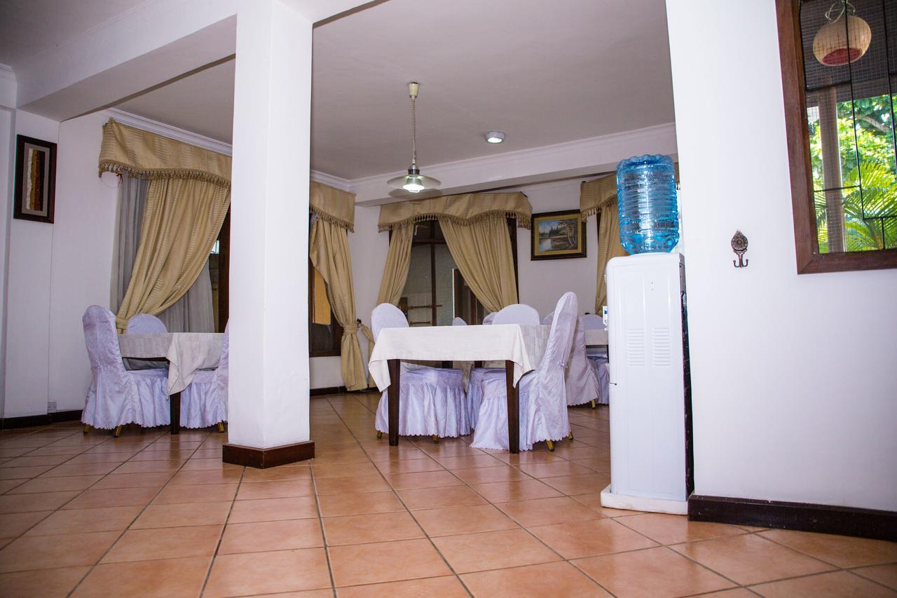Saadani Tourist Center - Hostel Dar es Salaam Exterior photo